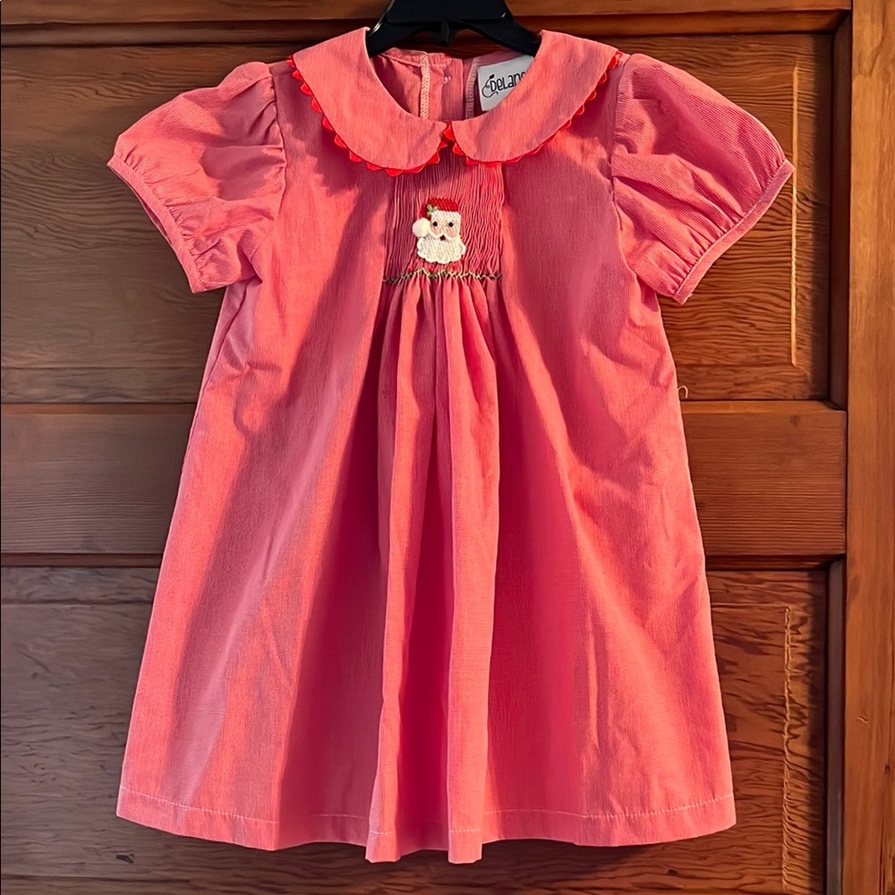 Delaney Res Gingham Santa dress
4T